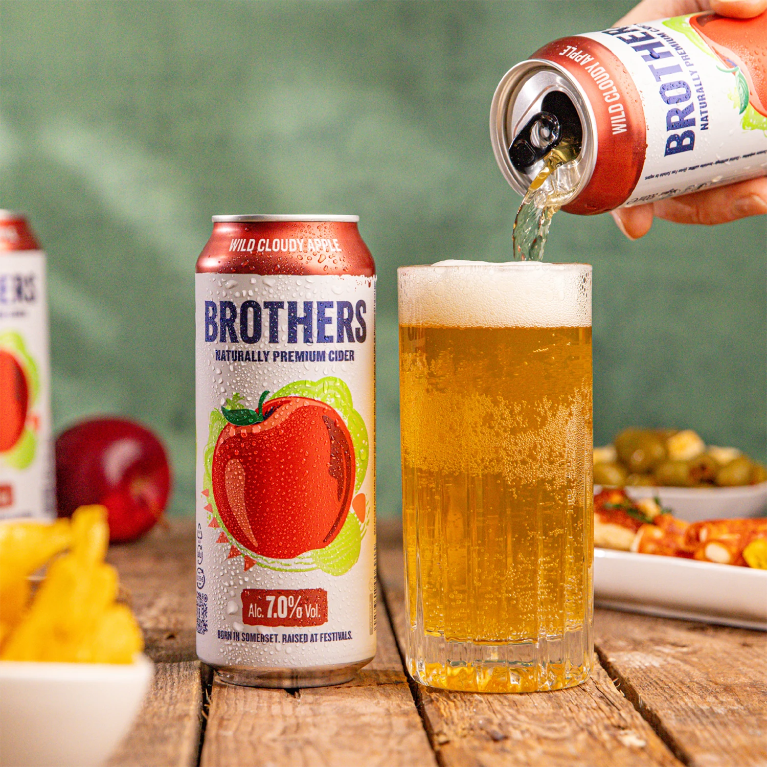 Brothers Wild Cloudy Apple Cider